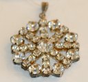 B81 Pendant Crystal