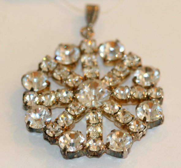 B81 Pendant Crystal - Click Image to Close