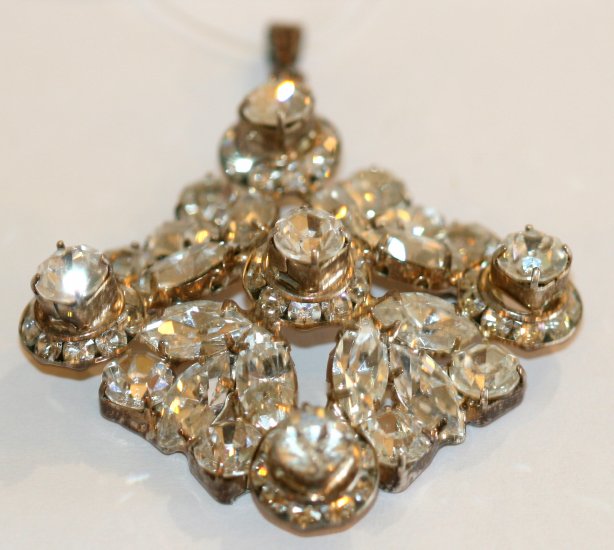 B16 Pendant Crystal - Click Image to Close