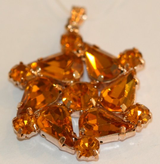 B57 Pendant Topaz - Click Image to Close