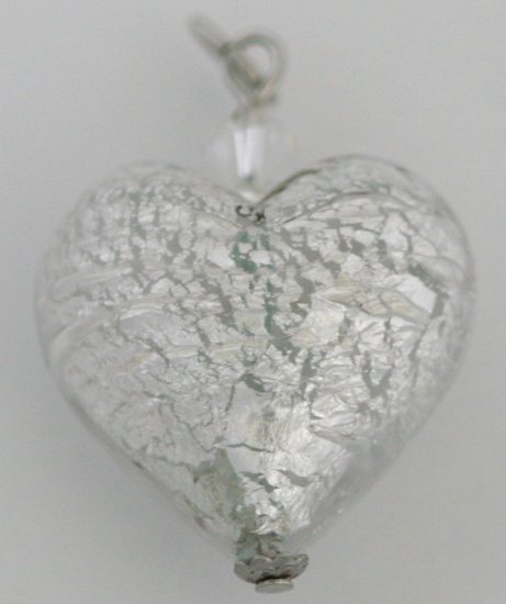 Murano Heart Aurora (1.25 x1.25 in.) # 35 - Click Image to Close