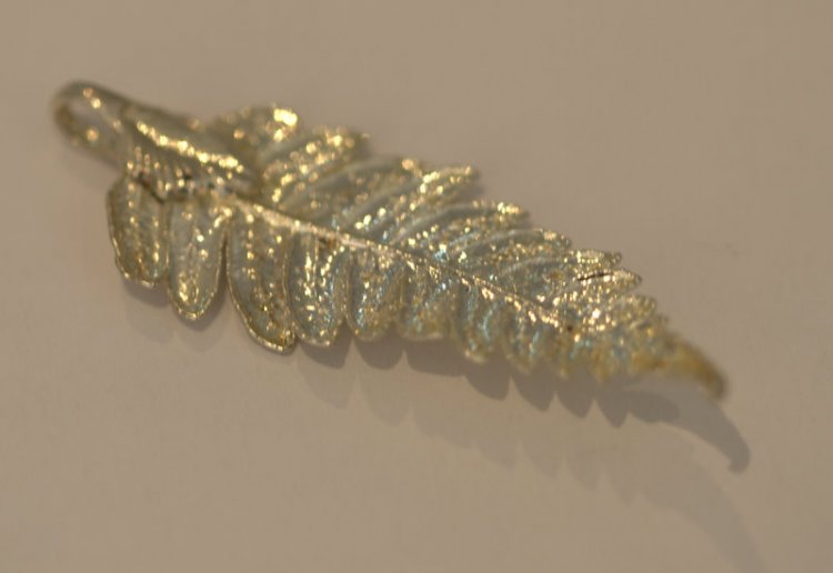 Australian Fern Leaf Dip In Silver Appx.size 1 x .50 in. - Click Image to Close