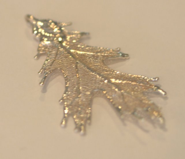 Black Oak Leaf Dip In Silver Appx.size 1.5 x 1 in. - Click Image to Close