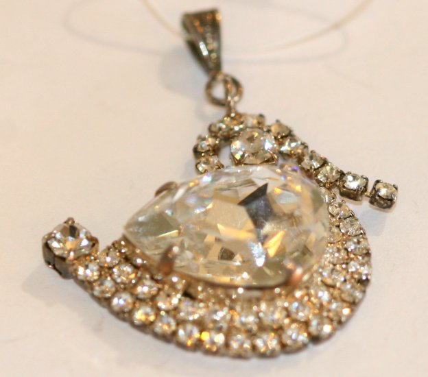 B31 Pendant Crystal - Click Image to Close
