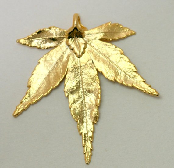 Japanese Maple Leaf Dip In 24 k Gold Appx.size 1.5 x 1 in. - Click Image to Close